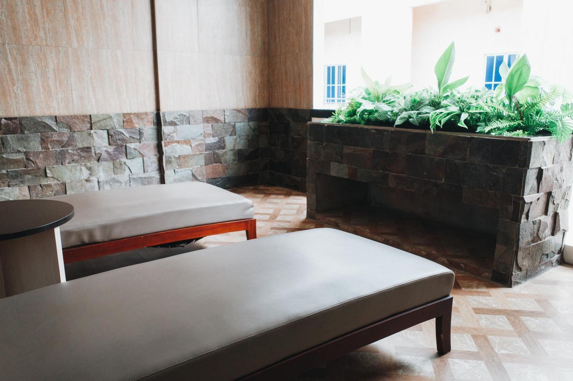 Batam Harbour Boutique Hotel & Spa Nagoya Quarto foto