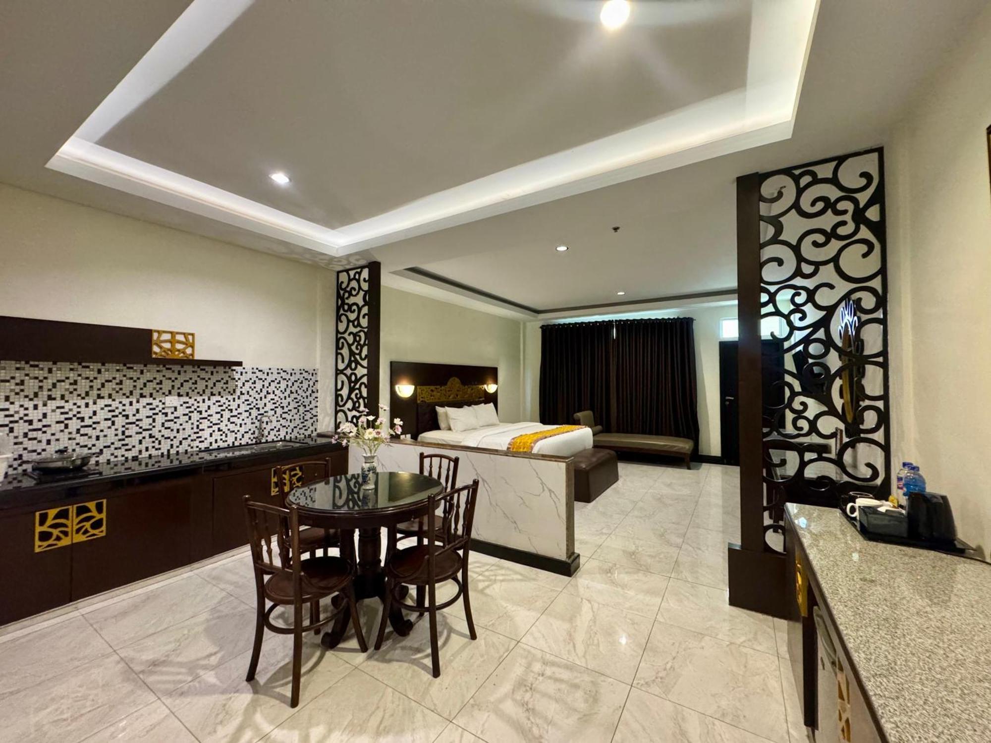 Batam Harbour Boutique Hotel & Spa Nagoya Quarto foto