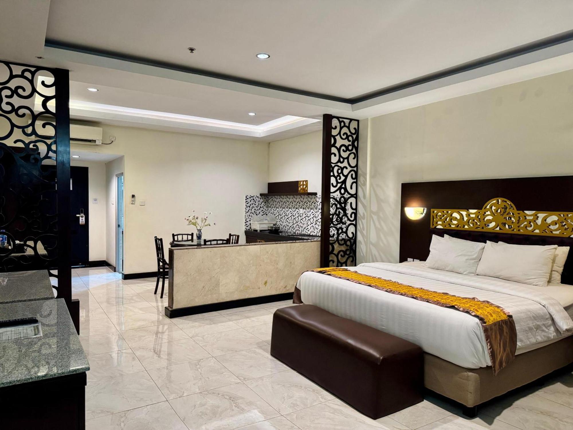 Batam Harbour Boutique Hotel & Spa Nagoya Quarto foto